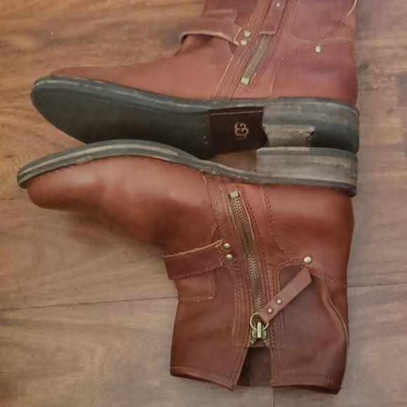 UGG LEATHER BOOTS - Picture 4 of 6